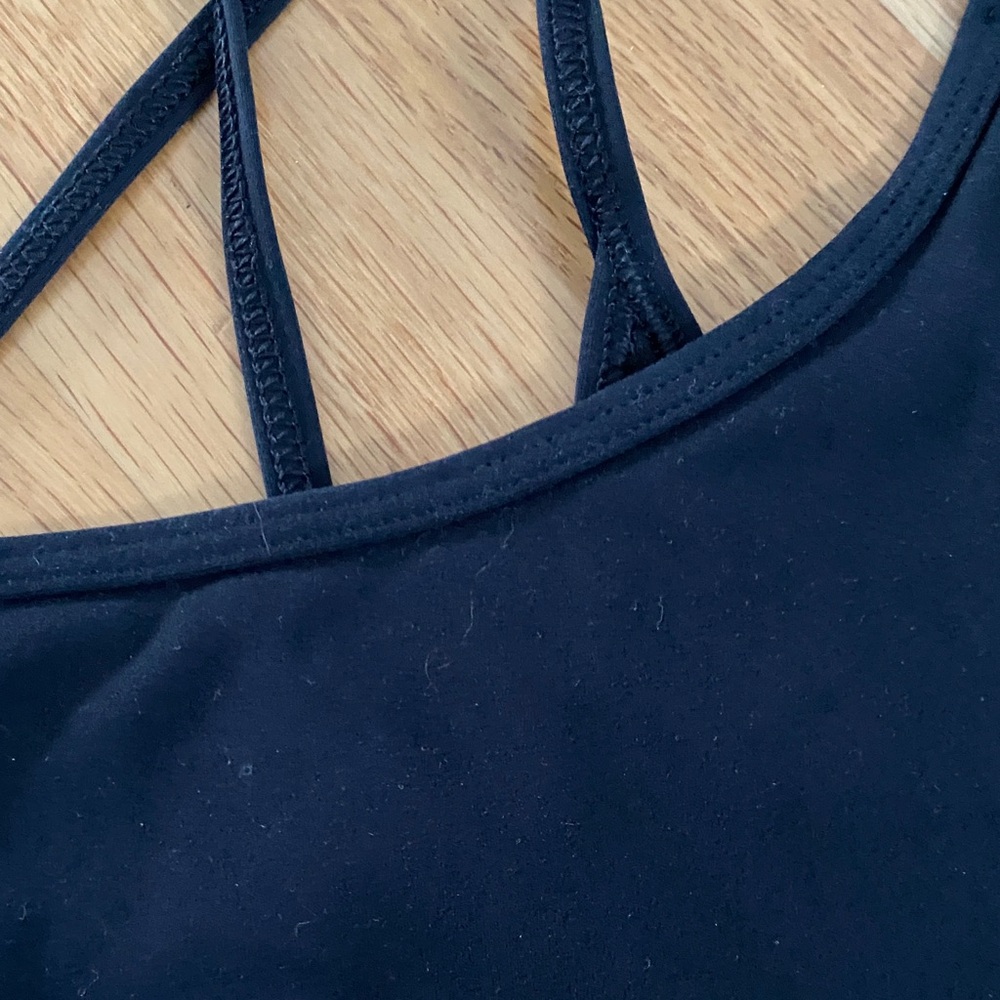 Vuori Black Mind Set Strappy Sports Bra - Picture 9 of 9
